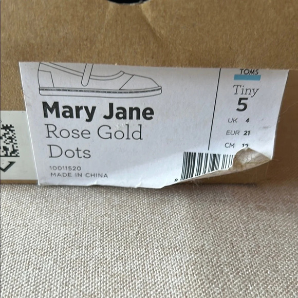 Toms Cream with bronze polka dots Velcro strap Dress Shoes.  Baby size 5 - Picture 3 of 4